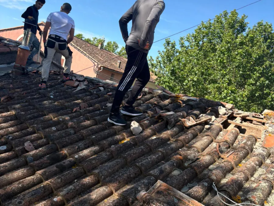 Inspection de la toiture avant travaux à Puget-Ville